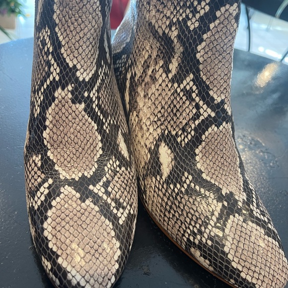 Sophia Webster snake booties, with mirrored heel. worn once Inside. - Picture 5 of 5